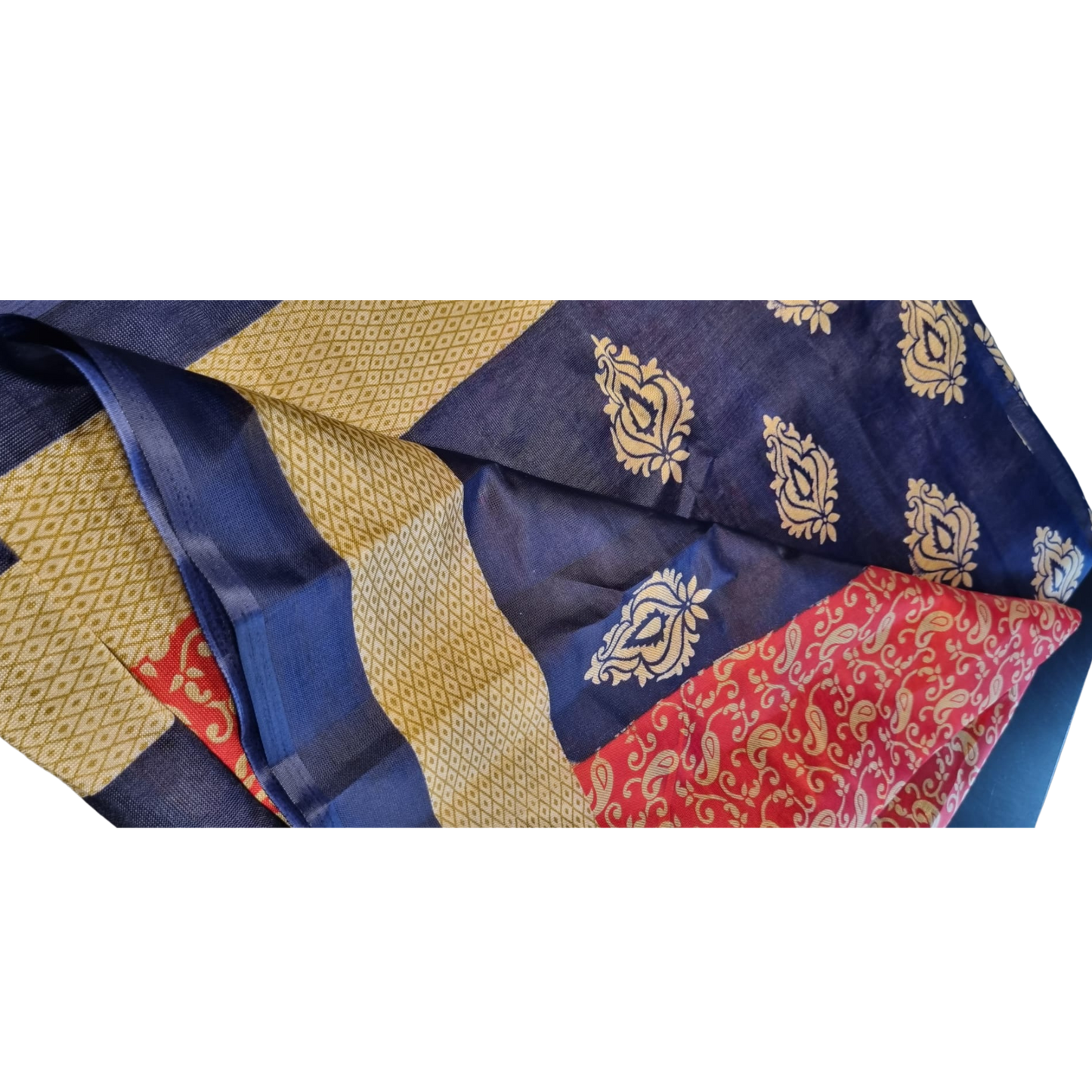 Satya – Saree aus Mysore-Seide in Rot und Blau